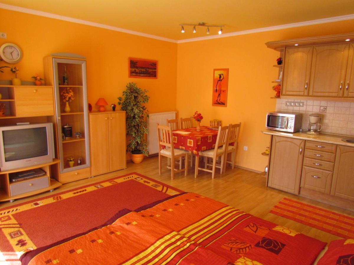 Balaton Wellness Apartman ชิโอฟก ภายนอก รูปภาพ