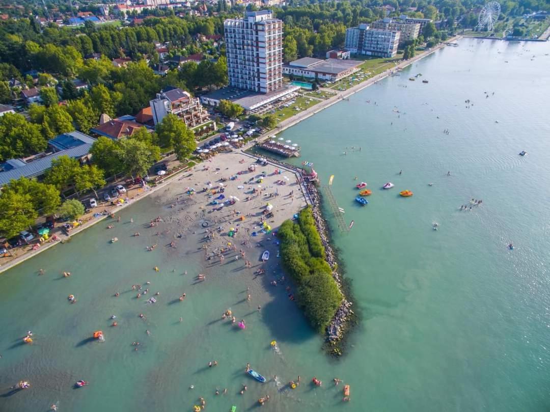 Balaton Wellness Apartman ชิโอฟก ภายนอก รูปภาพ